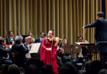 Die Gewinnerin des Violinwettbewerbs zu Gast in Selb Die Gewinnerin des diesjährigen 9. Internationalen Violinwettbwerbs Henri Marteau spielt gemeinsam mit den Hofer Symphonikern in Selb. (Foto: Frank Wunderatsch)