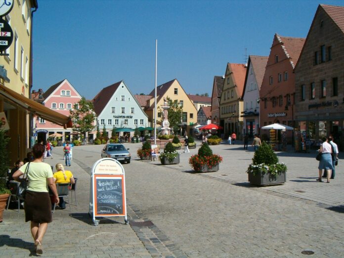 Roth (Mittelfranken) Marktplatz 2005