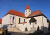 Göppmannsbühl am Berg: Neuer Dorfplatz an der alten Schmiede eingeweiht Kirchenpingarten St. Jakobus major (Kirchenpingarten)