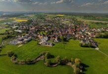 Landkreis Erlangen-Höchstadt: US-Nachtübung mit Hubschraubern Mülhausen Luftbild- -RM-170935 (Mühlhausen)