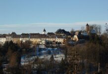 Lichtenberg: Abschlusskonzerte für Kontrabass und Gesang im November Stadt Lichtenberg (Lichtenberg)