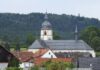 Nordhalben: Eigentümer müssen Hecken und Bäume an Straßen zurückschneiden Pressig, KC - Rothenkirchen - Pfarrkirche v O (Pressig)