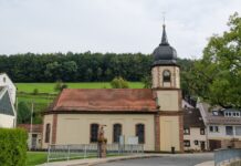 Kirchzell: Vollsperrung der St 2311 Richtung Ottorfszell ab 26. Oktober Eschau, Hobbach, Katholische Filialkirche St. Johann Baptist (Eschau)
