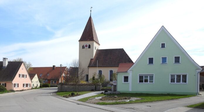 Westheim, WUG - Hüssingen - Kirche v N (Westheim)