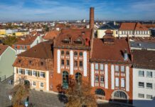 Franken: IHK-Umfragen sehen KI am Schreibtisch, kaum in den Abläufen Industriebetrieb: Bamberg Mahrsbräu Luftbild- -RM-112906