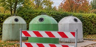 Wertstoffinsel Zum Sauerbach © Stadt Weiden i.d.OPf. / KI generiert